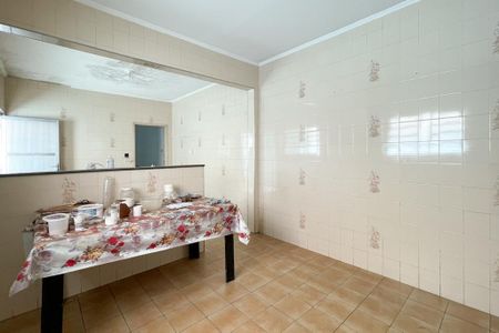 Casa à venda com 200m², 3 quartos e 4 vagasCopa