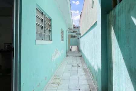 Casa à venda com 200m², 3 quartos e 4 vagasQuintal lateral