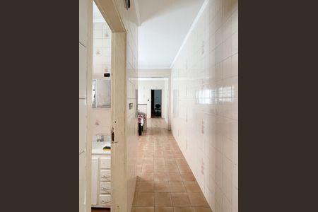 Casa à venda com 200m², 3 quartos e 4 vagasCorredor