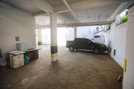 Apartamento à venda com 265m², 4 quartos e 4 vagas Apartamento à venda com 265m², 4 quartos e 4 vagasÁrea comum