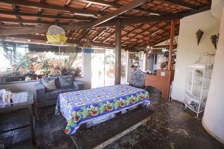 Apartamento à venda com 265m², 4 quartos e 4 vagas Apartamento à venda com 265m², 4 quartos e 4 vagasÁrea Gourmet