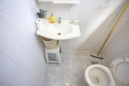 Apartamento à venda com 265m², 4 quartos e 4 vagas Apartamento à venda com 265m², 4 quartos e 4 vagasBanheiro de Serviço