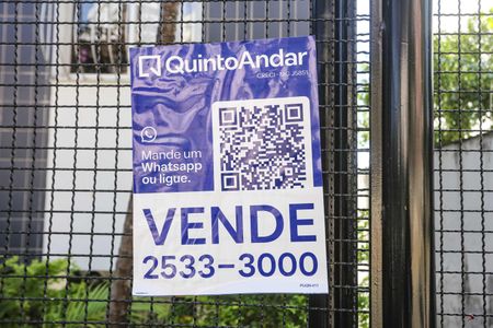 Apartamento à venda com 265m², 4 quartos e 4 vagas Apartamento à venda com 265m², 4 quartos e 4 vagasPlaca