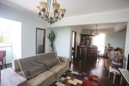 Apartamento à venda com 265m², 4 quartos e 4 vagas Apartamento à venda com 265m², 4 quartos e 4 vagasSala 2