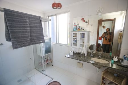 Apartamento à venda com 265m², 4 quartos e 4 vagas Apartamento à venda com 265m², 4 quartos e 4 vagasBanheiro