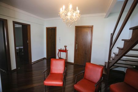 Apartamento à venda com 265m², 4 quartos e 4 vagas Apartamento à venda com 265m², 4 quartos e 4 vagasSala