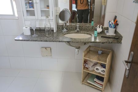 Apartamento à venda com 265m², 4 quartos e 4 vagas Apartamento à venda com 265m², 4 quartos e 4 vagasBanheiro
