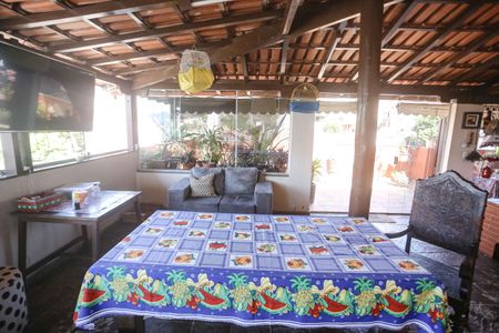 Apartamento à venda com 265m², 4 quartos e 4 vagas Apartamento à venda com 265m², 4 quartos e 4 vagasÁrea Gourmet