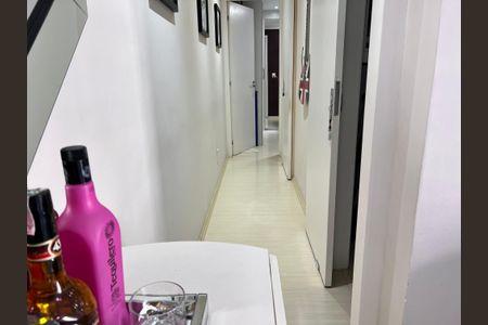 Apartamento para alugar com 58m², 2 quartos e 1 vaga Apartamento para alugar com 58m², 2 quartos e 1 vagaCorredor