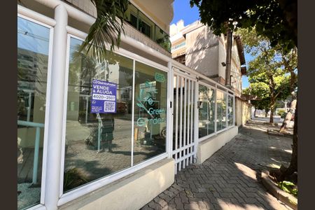 Apartamento para alugar com 58m², 2 quartos e 1 vaga Apartamento para alugar com 58m², 2 quartos e 1 vagaFachada