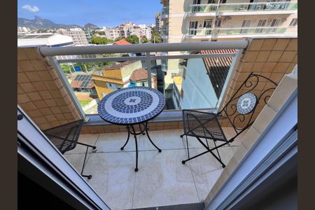 Apartamento para alugar com 58m², 2 quartos e 1 vaga Apartamento para alugar com 58m², 2 quartos e 1 vagaVaranda - Sala