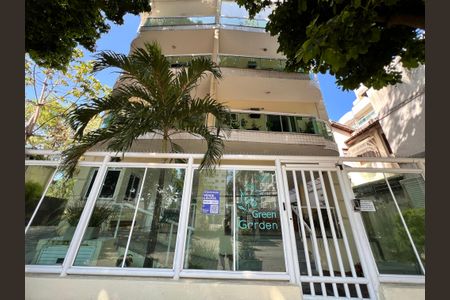 Apartamento para alugar com 58m², 2 quartos e 1 vaga Apartamento para alugar com 58m², 2 quartos e 1 vagaFachada