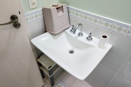 Casa à venda com 193m², 3 quartos e 4 vagasBanheiro da Suíte 2