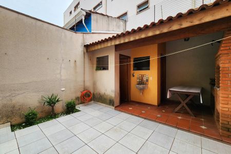 Casa à venda com 193m², 3 quartos e 4 vagasVaranda