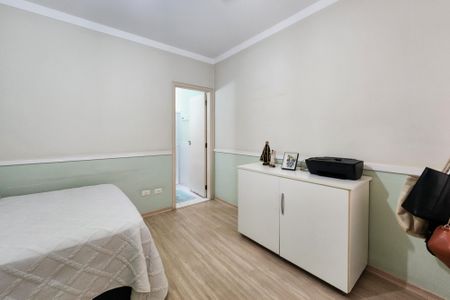 Casa à venda com 193m², 3 quartos e 4 vagasSuíte 2