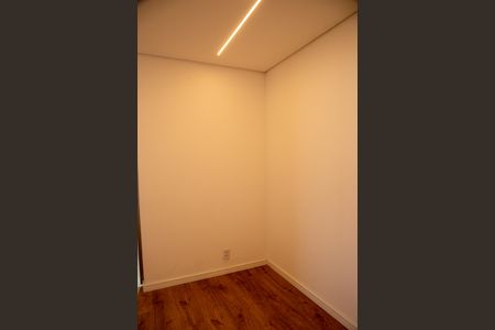 Apartamento à venda com 838m², 5 quartos e 7 vagas Apartamento à venda com 838m², 5 quartos e 7 vagasQuarto de Serviço