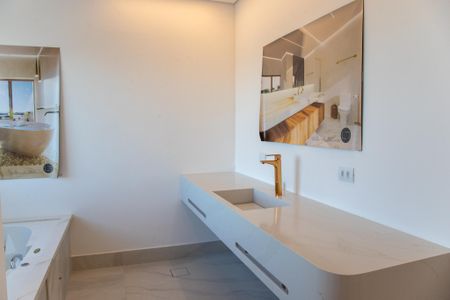 Apartamento à venda com 838m², 5 quartos e 7 vagas Apartamento à venda com 838m², 5 quartos e 7 vagasBanheiro da Suíte 1