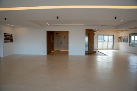 Apartamento à venda com 838m², 5 quartos e 7 vagas Apartamento à venda com 838m², 5 quartos e 7 vagasSala