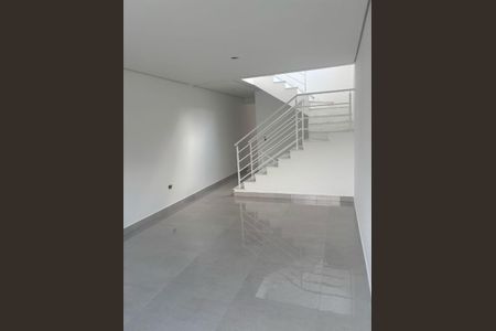 Casa à venda com 153m², 3 quartos e 3 vagas Casa à venda com 153m², 3 quartos e 3 vagasFoto 12