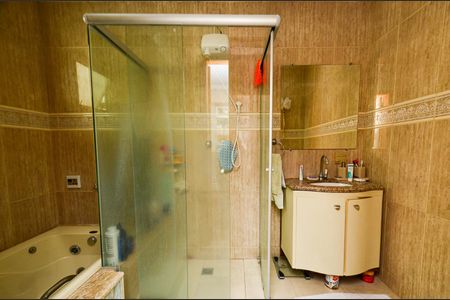 Casa para alugar com 300m², 5 quartos e 2 vagas Casa para alugar com 300m², 5 quartos e 2 vagasBanheiro da Suíte