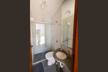 Casa para alugar com 300m², 5 quartos e 2 vagas Casa para alugar com 300m², 5 quartos e 2 vagasBanheiro social/ casa2