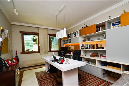 Casa para alugar com 300m², 5 quartos e 2 vagas Casa para alugar com 300m², 5 quartos e 2 vagasSala casa1