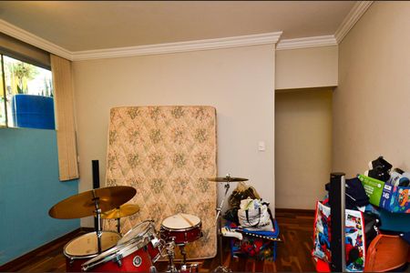 Casa para alugar com 300m², 5 quartos e 2 vagas Casa para alugar com 300m², 5 quartos e 2 vagasQuarto2 casa1