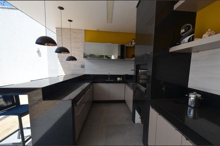 Casa para alugar com 300m², 5 quartos e 2 vagas Casa para alugar com 300m², 5 quartos e 2 vagasEspaço Gourmet