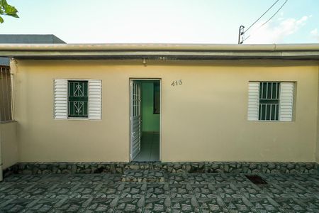 Casa para alugar com 80m², 3 quartos e sem vaga Casa para alugar com 80m², 3 quartos e sem vagaFachada