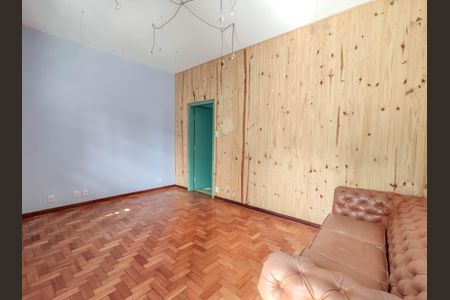 Casa à venda com 180m², 3 quartos e 1 vaga Casa à venda com 180m², 3 quartos e 1 vagaSala