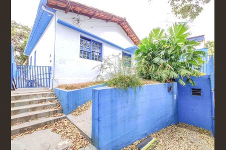 Casa à venda com 180m², 3 quartos e 1 vaga Casa à venda com 180m², 3 quartos e 1 vagaFrente Casa