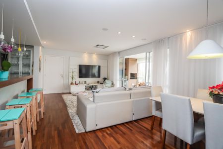 Apartamento à venda com 128m², 3 quartos e 2 vagasSala