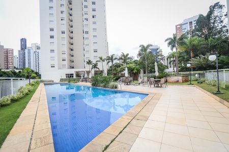 Apartamento à venda com 128m², 3 quartos e 2 vagasÁrea comum - Piscina