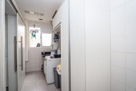 Apartamento à venda com 128m², 3 quartos e 2 vagasLavanderia