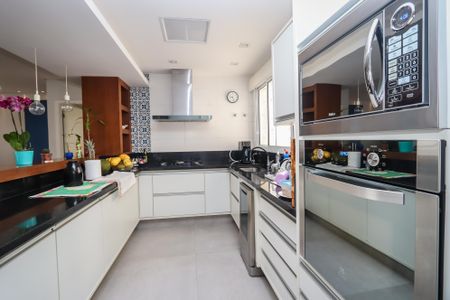 Apartamento à venda com 128m², 3 quartos e 2 vagasCozinha