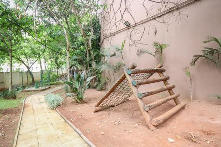 Apartamento à venda com 128m², 3 quartos e 2 vagasÁrea comum - Playground