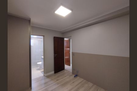 Apartamento à venda com 145m², 3 quartos e 2 vagas Apartamento à venda com 145m², 3 quartos e 2 vagasSuíte