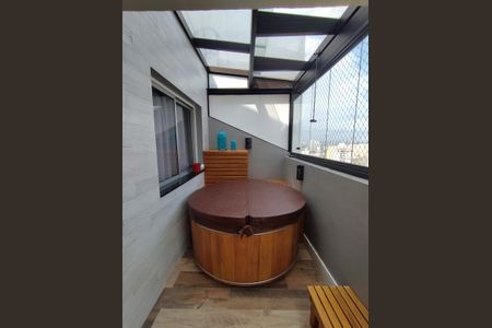 Apartamento à venda com 145m², 3 quartos e 2 vagas Apartamento à venda com 145m², 3 quartos e 2 vagasVaranda gourmet