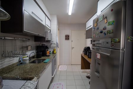 Apartamento à venda com 107m², 3 quartos e 2 vagasCozinha