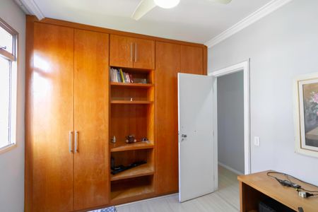 Apartamento à venda com 110m², 4 quartos e 3 vagasQuarto 1