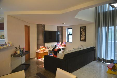Apartamento à venda com 169m², 2 quartos e 3 vagasSala