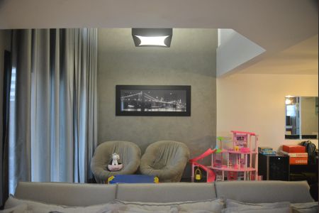 Apartamento à venda com 169m², 2 quartos e 3 vagasSala