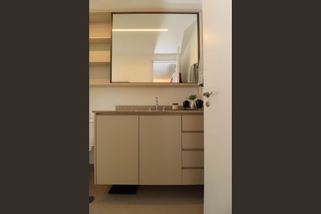 Apartamento à venda com 100m², 2 quartos e 2 vagasBanheiro da Suíte 1