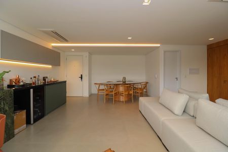Apartamento à venda com 100m², 2 quartos e 2 vagasSala/Cozinha