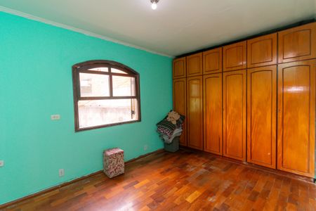 Casa à venda com 198m², 4 quartos e 3 vagasQuarto 2