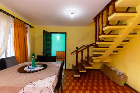 Casa à venda com 198m², 4 quartos e 3 vagasSala