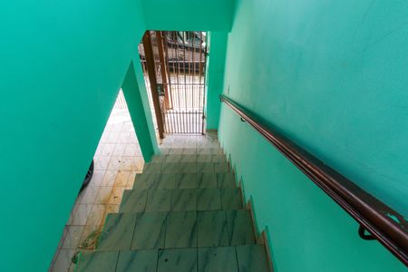 Casa à venda com 198m², 4 quartos e 3 vagasEscada