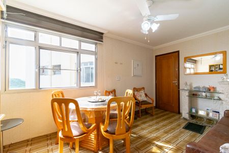 Apartamento à venda com 117m², 3 quartos e 1 vaga Apartamento à venda com 117m², 3 quartos e 1 vagaSala