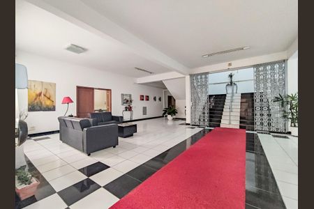 Apartamento à venda com 117m², 3 quartos e 1 vaga Apartamento à venda com 117m², 3 quartos e 1 vagaHall