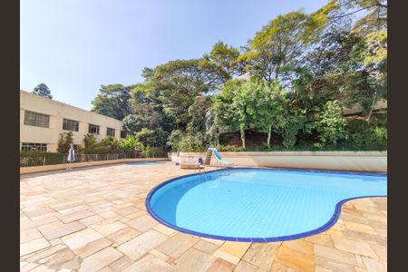 Apartamento à venda com 117m², 3 quartos e 1 vaga Apartamento à venda com 117m², 3 quartos e 1 vagaÁrea comum - Piscina